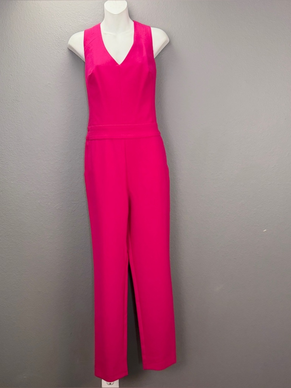 Trina Turk Women's Hot Pink Fuchsia V neck Jumpsuit Sz 4 Minimalist